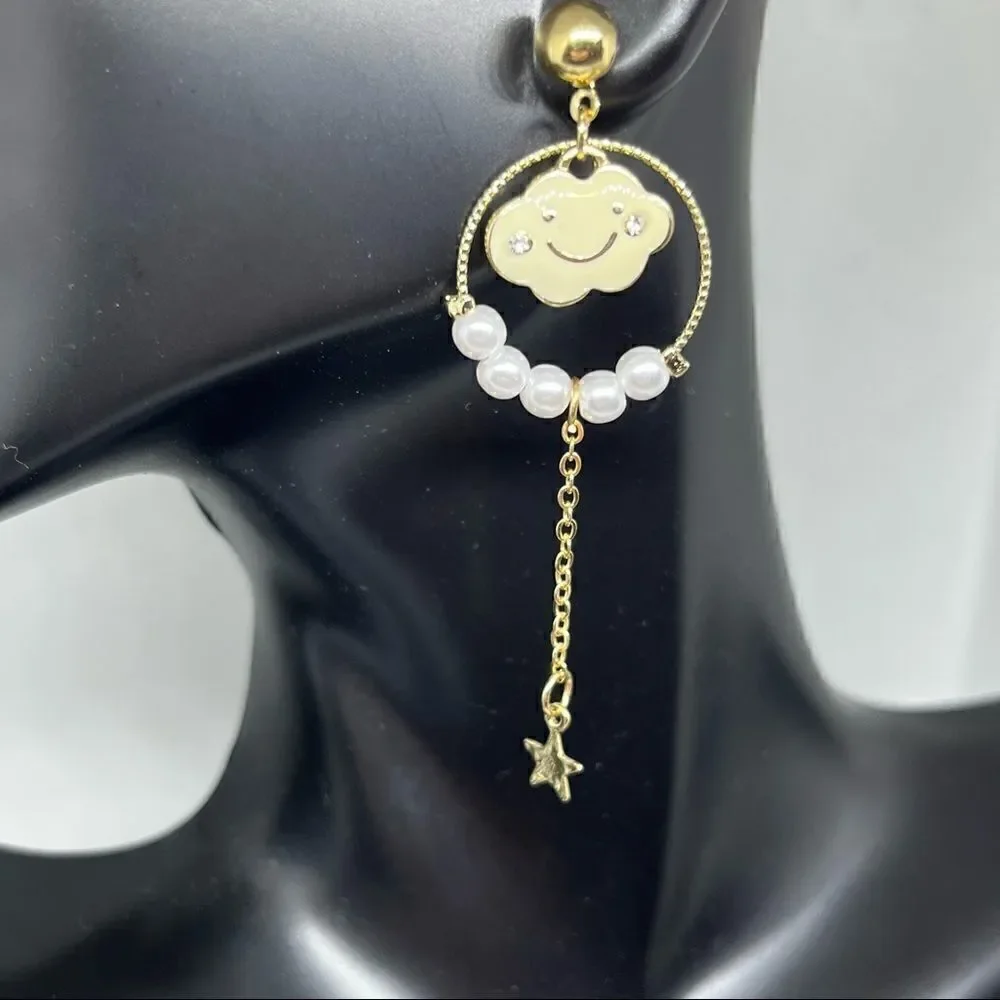 EARRINGS! Betsey Johnson Mismatched Cloud & Balloon post dangle BNWT